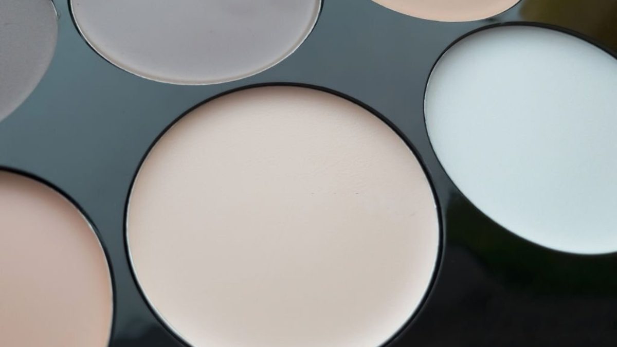 Cream Makeup Palette – Everything You Want To Know About It
