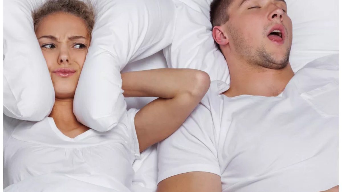 wellhealthorganic.com:home-remedies-to-deal-with-snoring